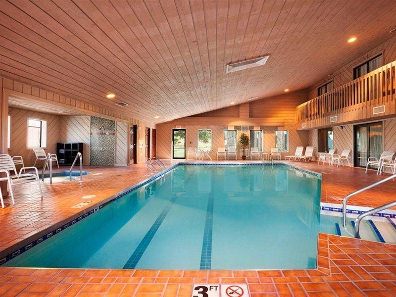 Ramada By Wyndham Wisconsin Dells I-90 Hotel Lake Delton Екстериор снимка