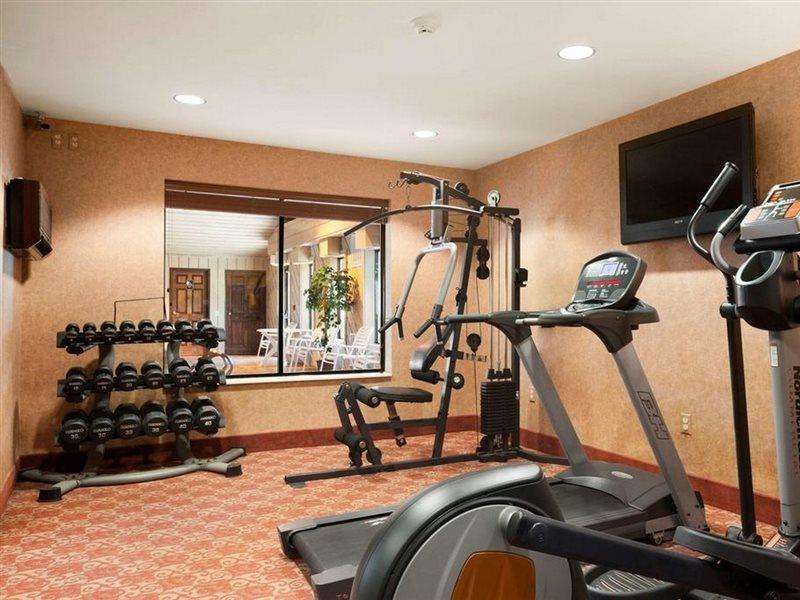 Ramada By Wyndham Wisconsin Dells I-90 Hotel Lake Delton Екстериор снимка