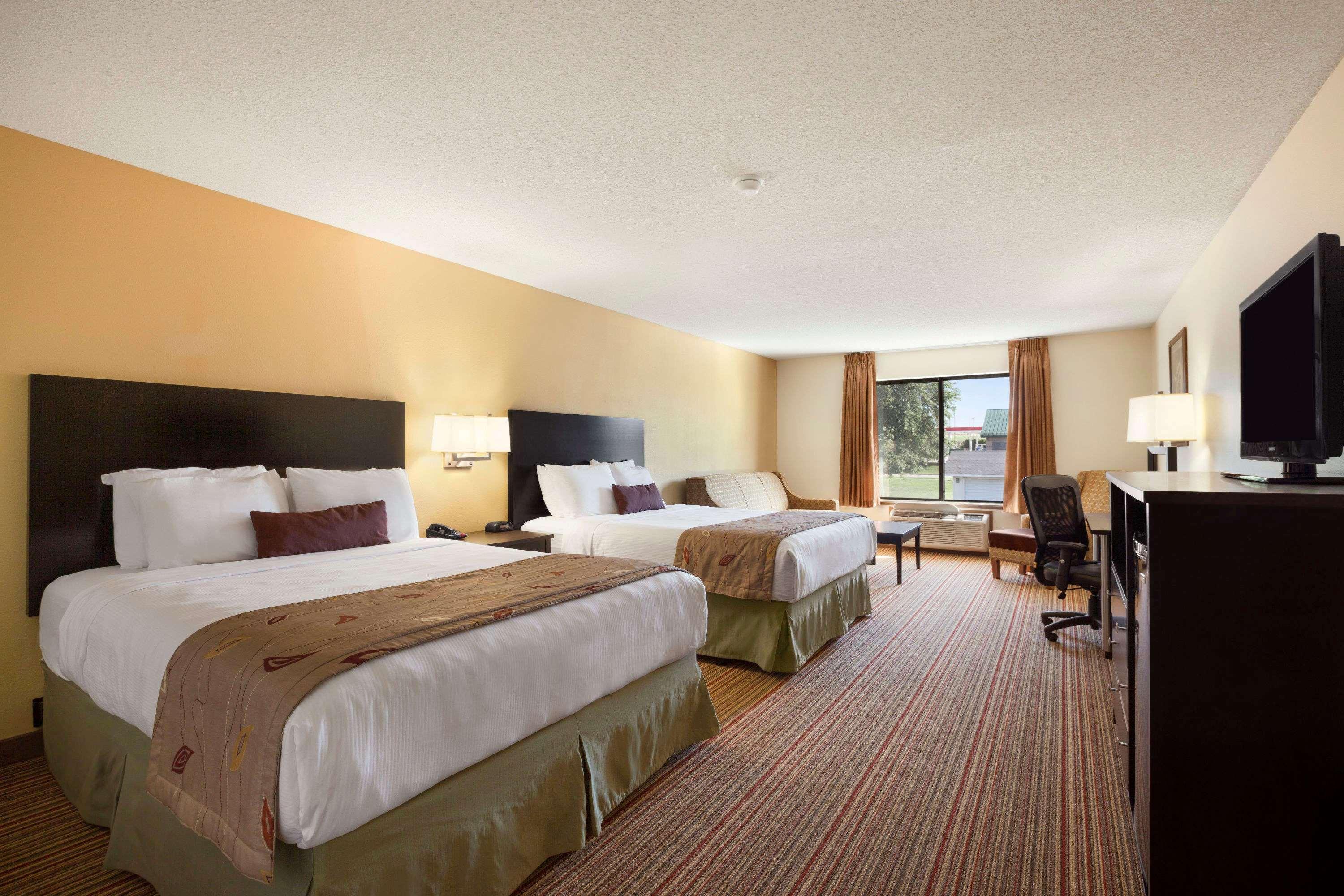 Ramada By Wyndham Wisconsin Dells I-90 Hotel Lake Delton Екстериор снимка