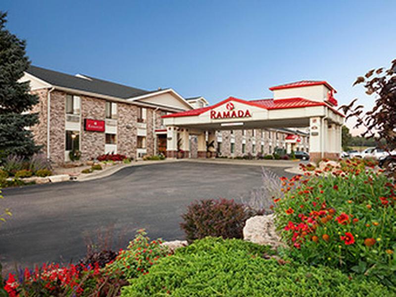 Ramada By Wyndham Wisconsin Dells I-90 Hotel Lake Delton Екстериор снимка