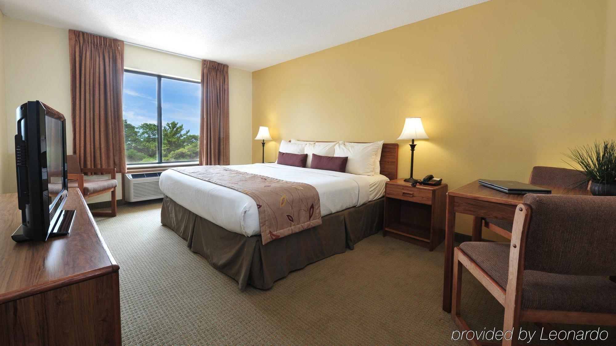 Ramada By Wyndham Wisconsin Dells I-90 Hotel Lake Delton Екстериор снимка