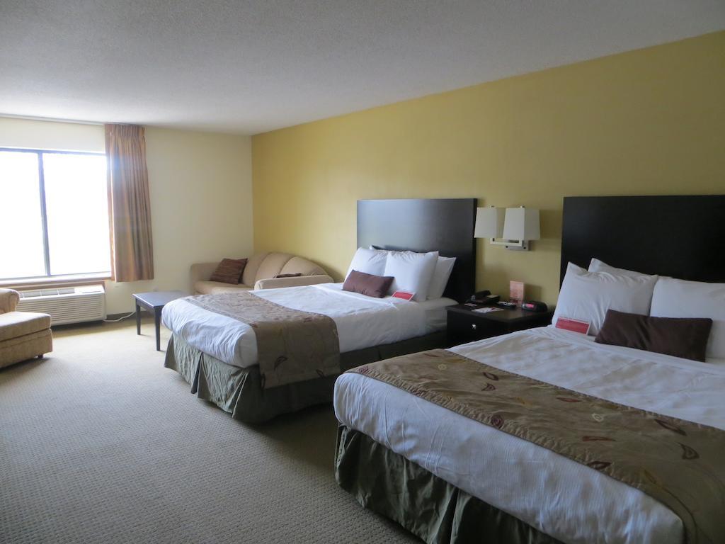 Ramada By Wyndham Wisconsin Dells I-90 Hotel Lake Delton Екстериор снимка