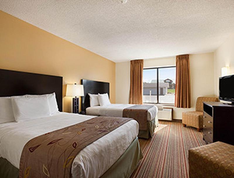 Ramada By Wyndham Wisconsin Dells I-90 Hotel Lake Delton Екстериор снимка